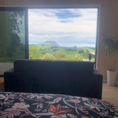 Whakaipo Bay Cabin Retreat Taupo Exterior photo